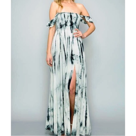 Maxi Dress - Picture 2 of 3